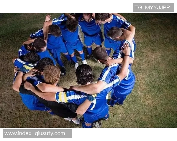 图拉与安郅的激烈对决揭示了足球战术与团队合作的重要性 图拉与安郅的激烈对决揭示了足球战术与团队合作的重要性